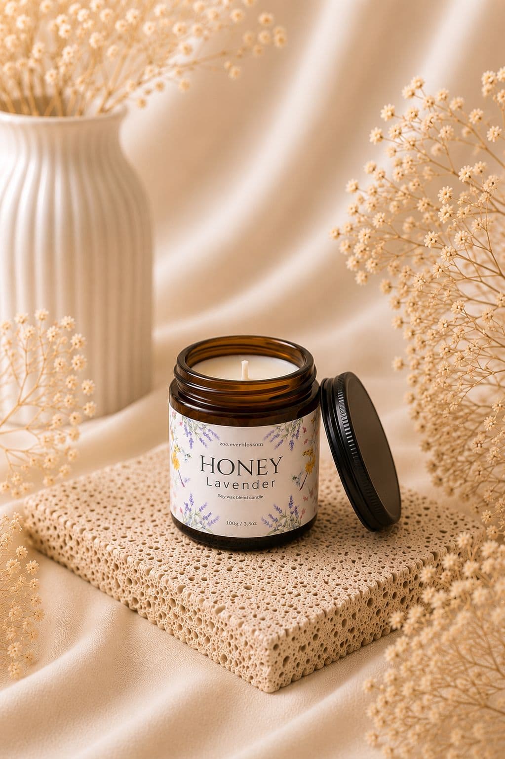 Honey Lavender Classic 100ml terbuka dengan tutup hitam di samping jar